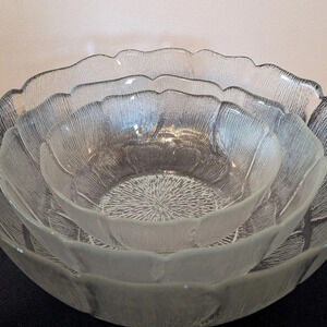 Arcoroc Round Bowl Fleur Set Of 3 Bowls.